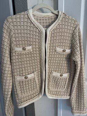 ELIE TAHARI Classic Cream & Gold Waffle Knit Pocket Sweater Jacket Gold Buttons